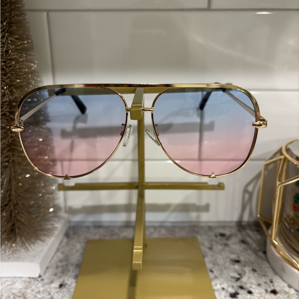 Gold Aviator Sunglasses with Gradient Lenses